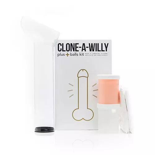 Clone-A-Willy met scrotum