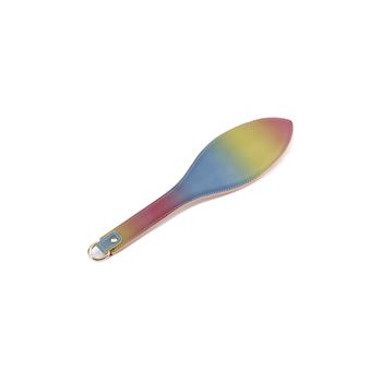 Paddle met regenboogkleuren